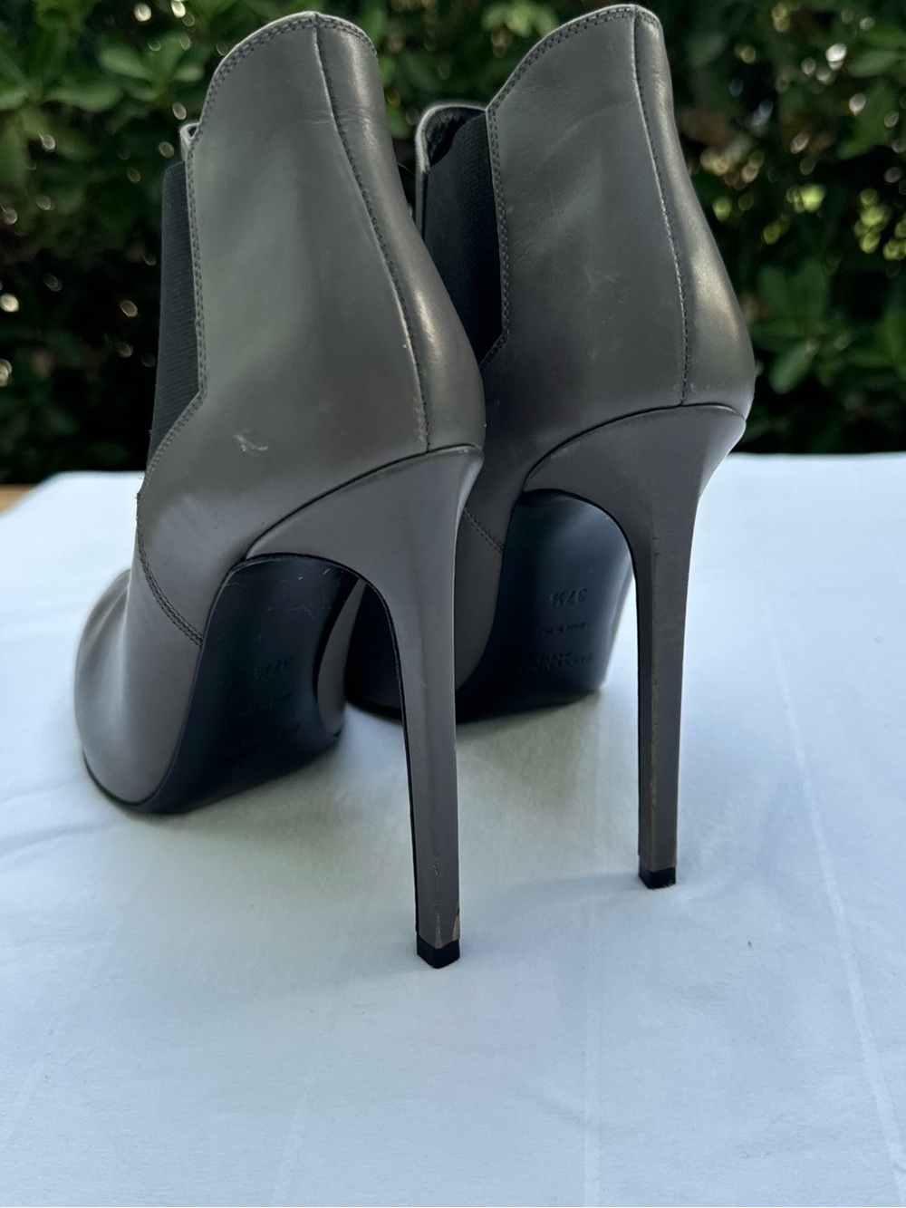 YSL Yves Saint Laurent grey Paris Chelsea Booties leather - Picture 7 of 9